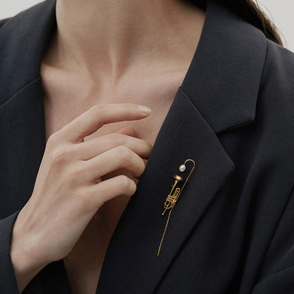 18K Gold-Plated Trumpet Brooch with Pearl